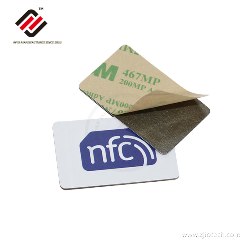 Impressão personalizada Anti Metal NTag215 RFID adesivo 