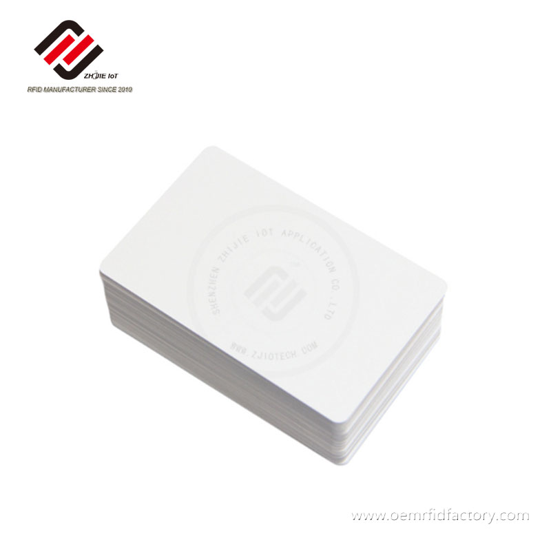 O que torna os cartões RFID em branco seguros para o controle de acesso moderno?